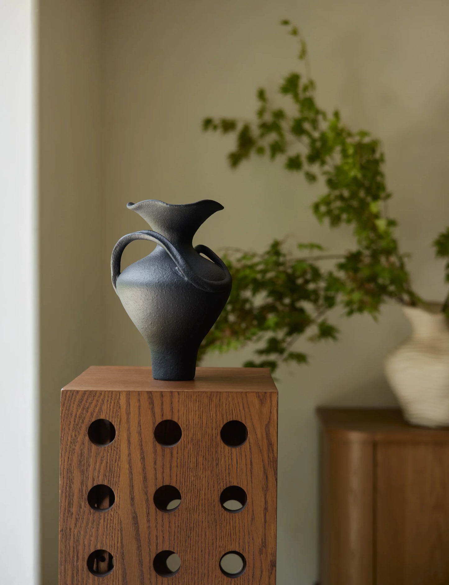 HRCOLLECTIBLES - Karme Vase