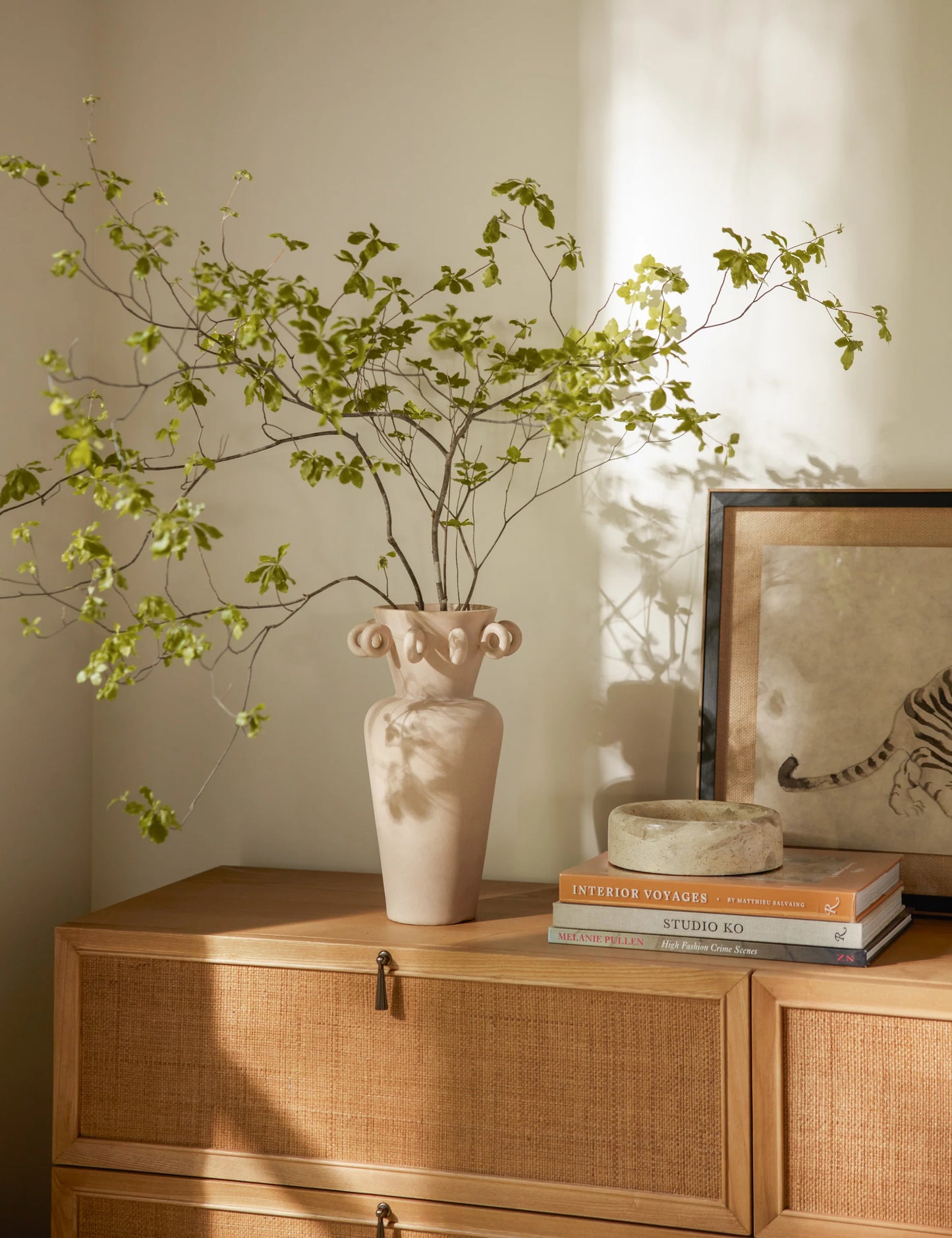 HRCOLLECTIBLES - Tenya Vase