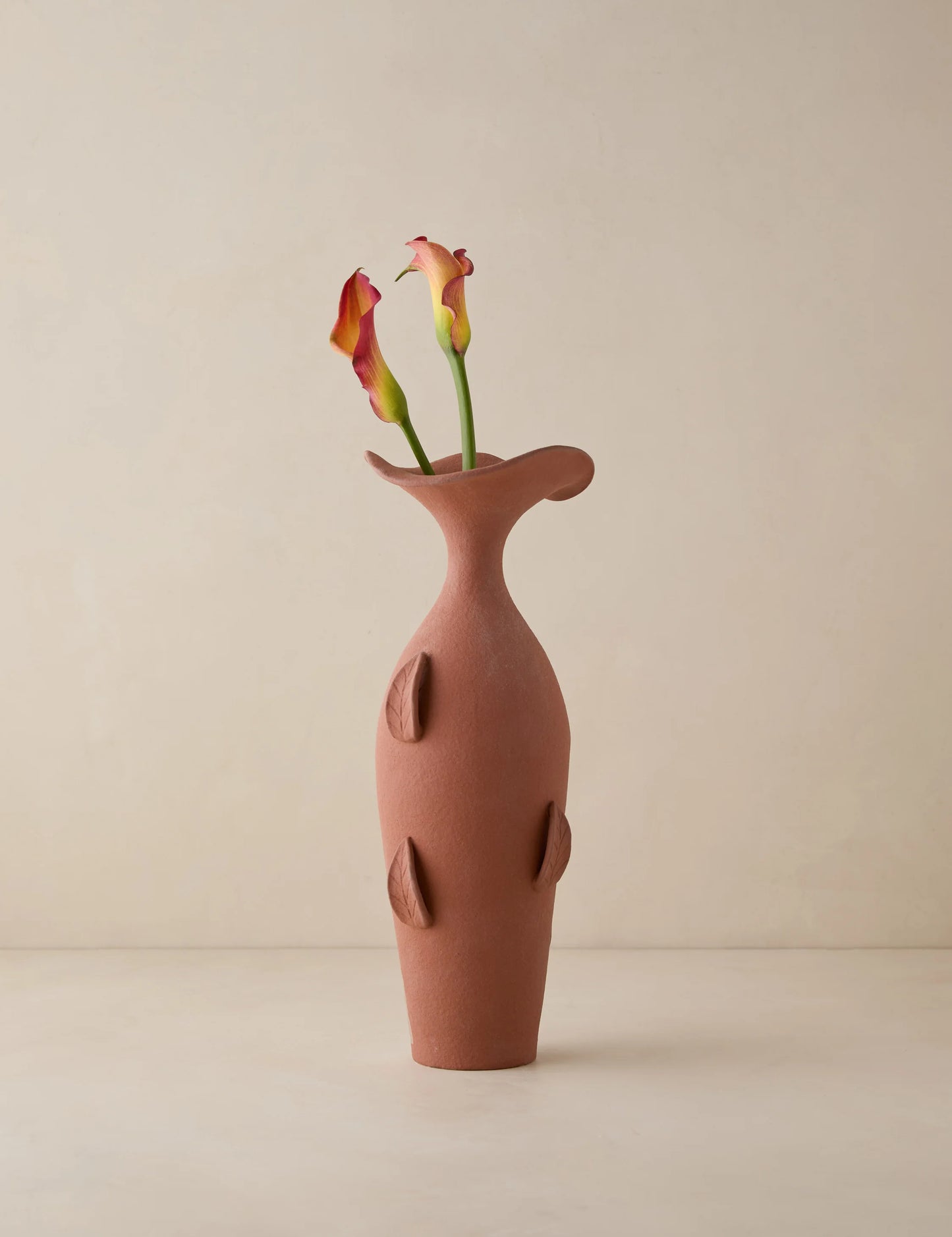 HRCOLLECTIBLES - Lahtee Vase
